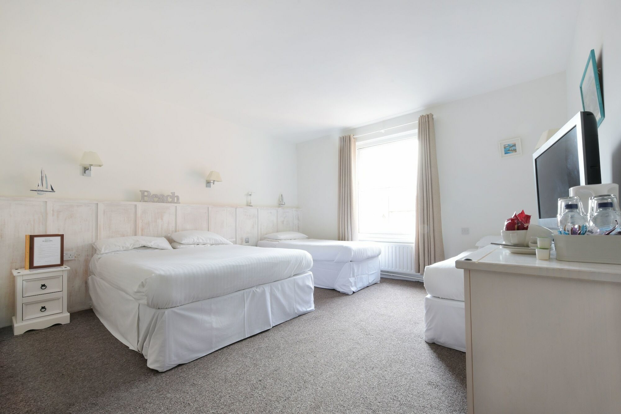 The Beach Hotel Майнхед Экстерьер фото